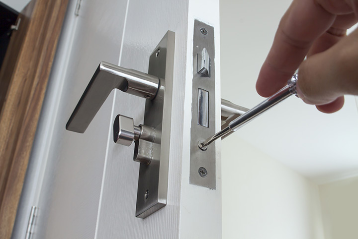 Our local locksmiths are able to repair and install door locks for properties in Hessle and the local area.